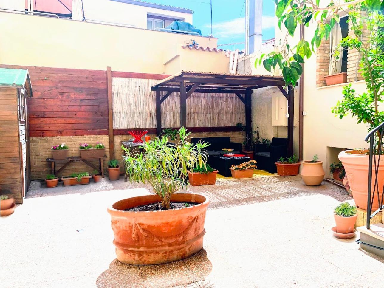 卡利亚里Oasi Urbana Con Terrazza E Vista公寓 外观 照片